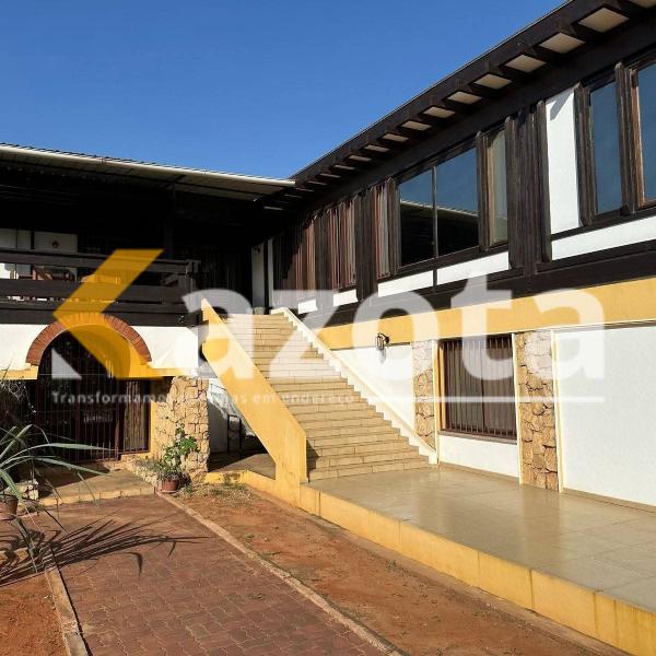 Moradia T3+2 com Piscina – Talatona | Próximo ao Condomínio Interland