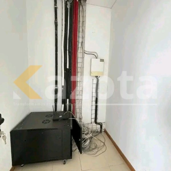 Escritório Mobilado de 125m² – Morro Bento | Avenida 21 de Janeiro