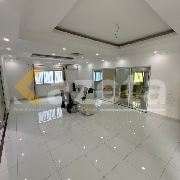 Vivenda V6 Duplex com Piscina – Camama | Próximo ao Descontão