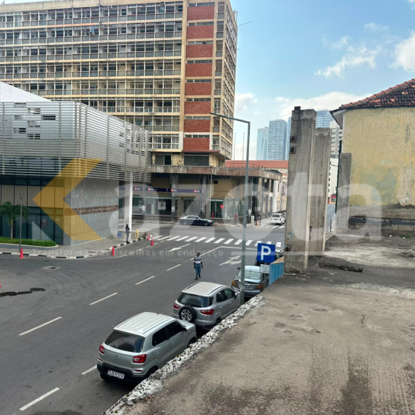 Espaço Comercial/Residencial de 43m² – Mutamba | Marginal de Luanda