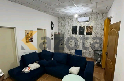 Residência T2 com Quintal Privado – Morro Bento (Arredores do Kicagil)